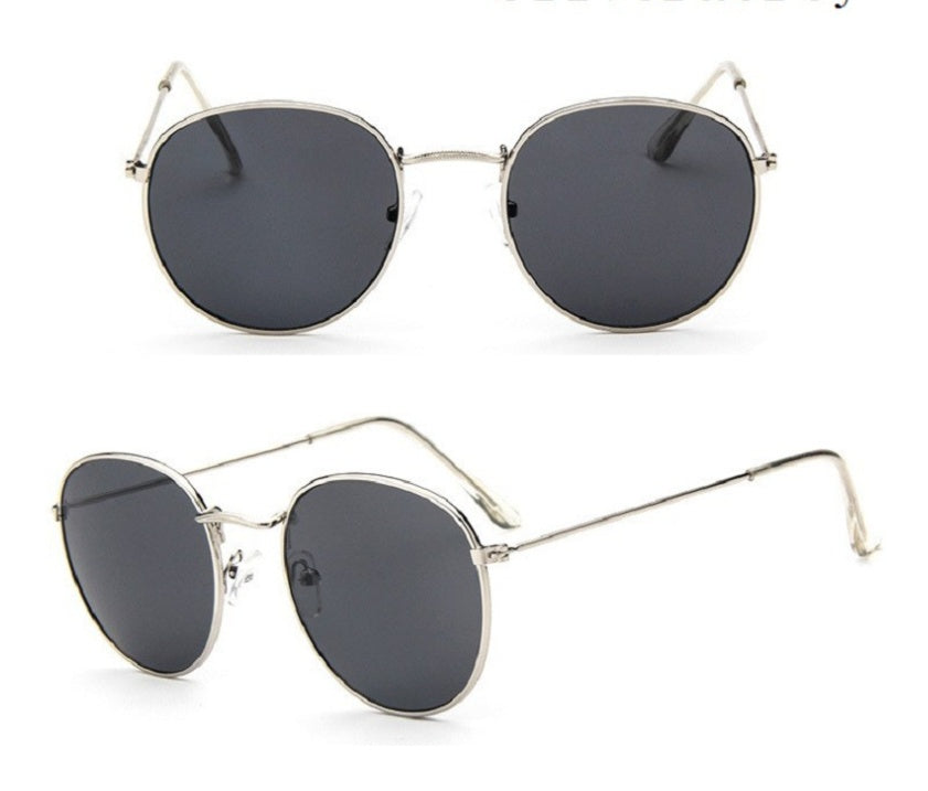 Vintage Inspired Women Retro Sunglasses with Metal Frame