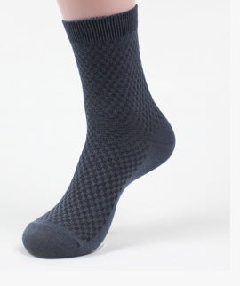 Durable Men's Bamboo Fiber Socks: Medium Thickness Style