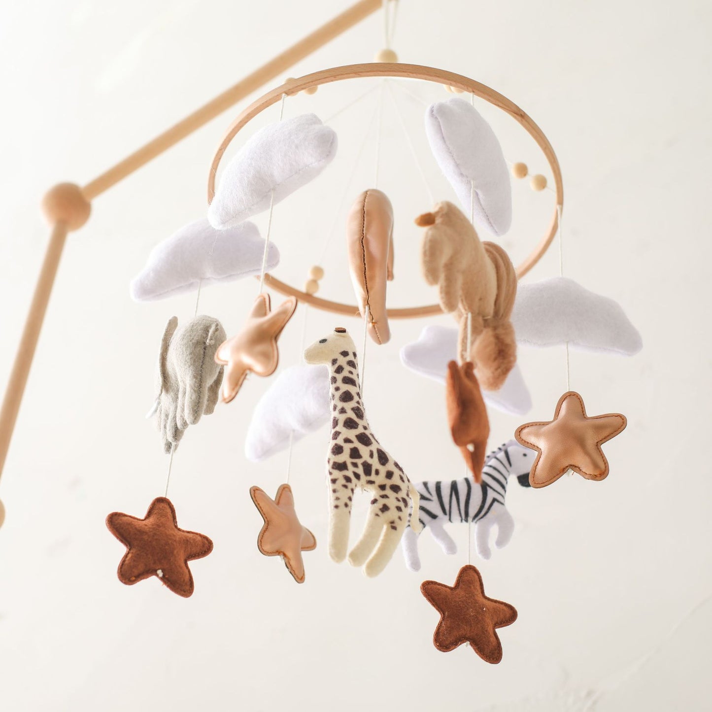 Felt Forest Animal Crib Decoration: Educational Hand-eye Coordination Toy for Baby with Wind Chimes