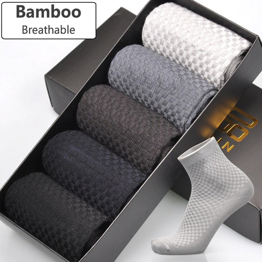 Durable Men's Bamboo Fiber Socks: Medium Thickness Style