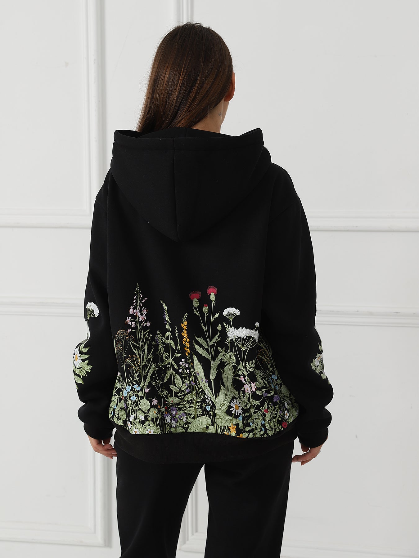 Women's Solid Color Floral Long Sleeved Sweatshirt